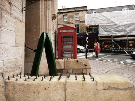 Spikes and rail, Bradford-on-Avon